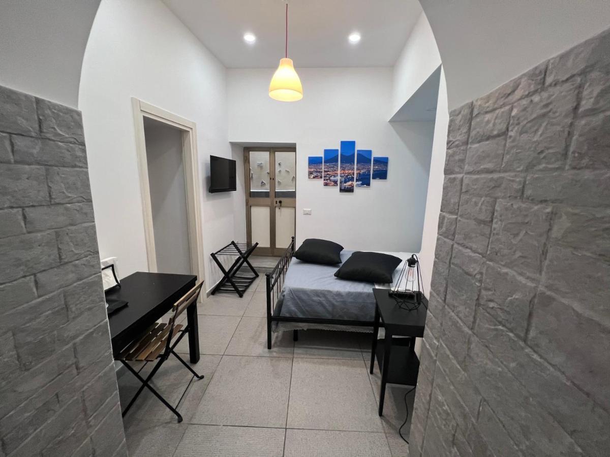 Apartment In The Center ナポリ エクステリア 写真